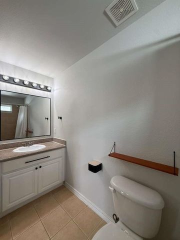 9623 Elmview Place 1, Houston, TX 77080