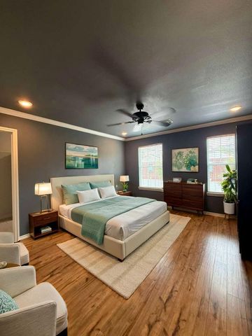 9623 Elmview Place 1, Houston, TX 77080