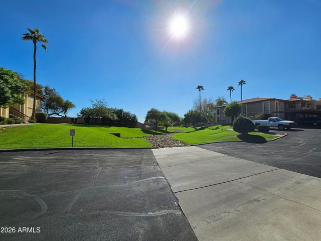 10410 N CAVE CREEK Road 1008, Phoenix, AZ 85020