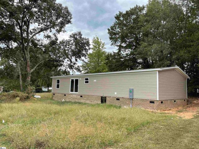 26 Pecan Street, Pacolet, SC 29372