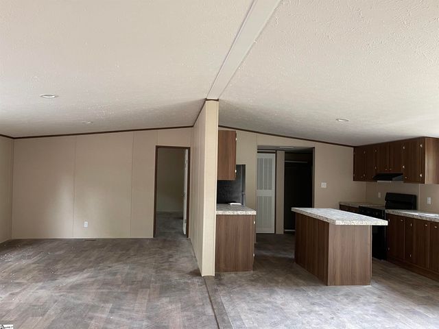 26 Pecan Street, Pacolet, SC 29372