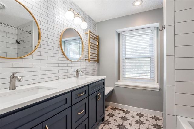 12822 Lucille Street, Overland Park, KS 66213