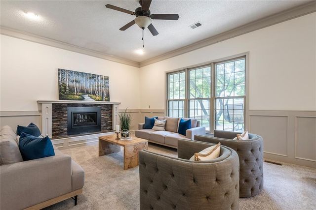 12822 Lucille Street, Overland Park, KS 66213