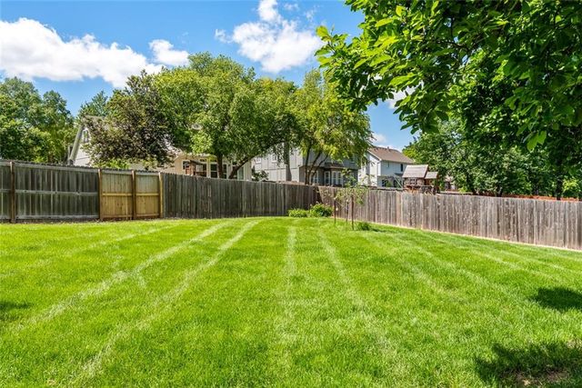12822 Lucille Street, Overland Park, KS 66213