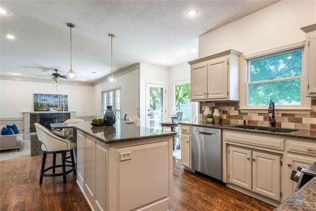12822 Lucille Street, Overland Park, KS 66213