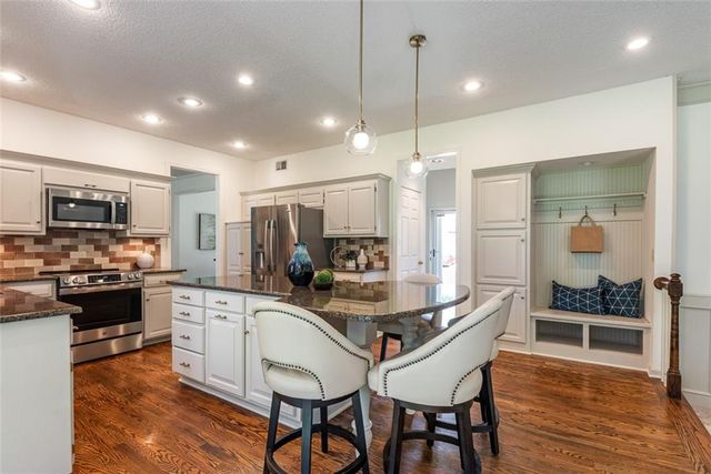 12822 Lucille Street, Overland Park, KS 66213