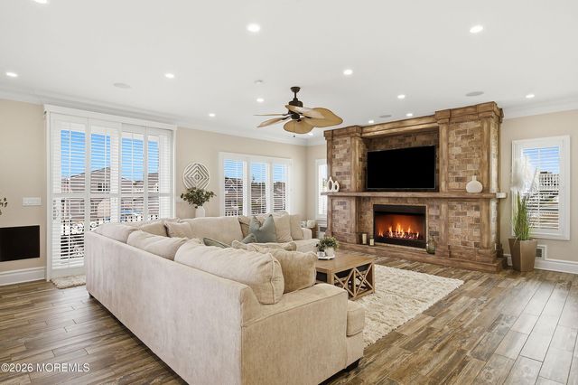 14 Lagoon Drive W, Toms River, NJ 08753