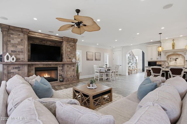 14 Lagoon Drive W, Toms River, NJ 08753