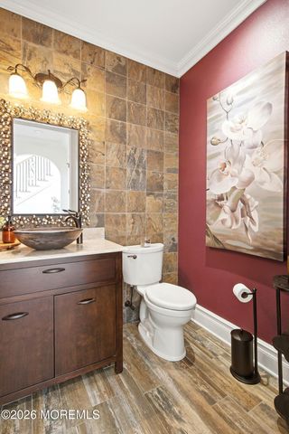 14 Lagoon Drive W, Toms River, NJ 08753