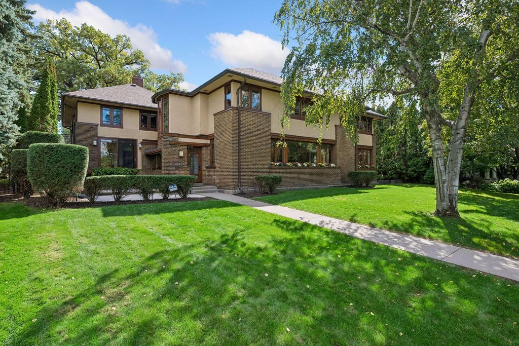 2409 E Lake Of The Isles Parkway, Minneapolis, MN 55405 — exterior