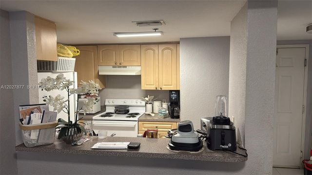 814 NW 36th Avenue 208, Miami, FL 33125