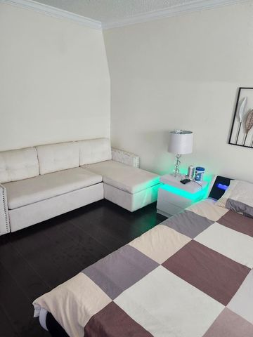 2675 Marilee Lane Lane, Houston, TX 77057