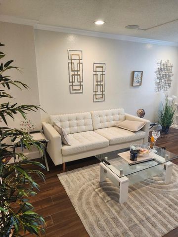 2675 Marilee Lane Lane, Houston, TX 77057