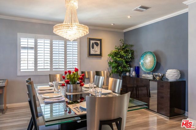 5912 S Halm Avenue, Los Angeles, CA 90056