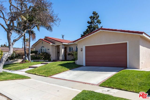 5912 S Halm Avenue, Los Angeles, CA 90056