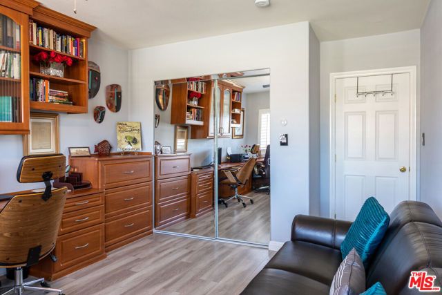 5912 S Halm Avenue, Los Angeles, CA 90056