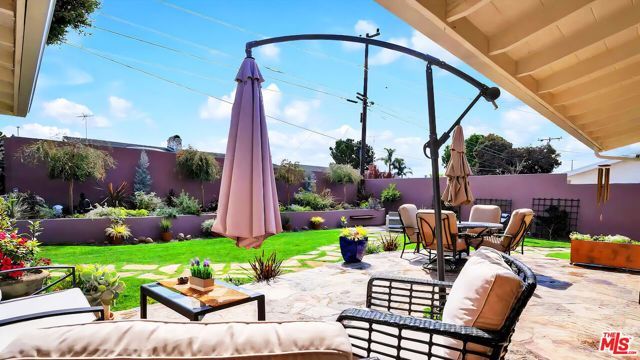 5912 S Halm Avenue, Los Angeles, CA 90056