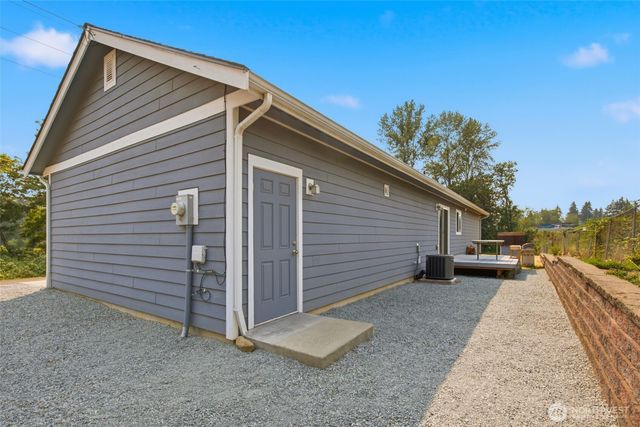 22217 Military Rd S, Seatac, WA 98198