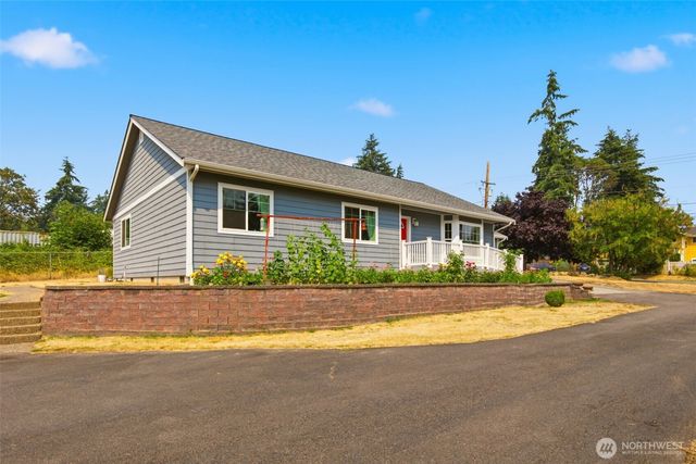 22217 Military Rd S, Seatac, WA 98198