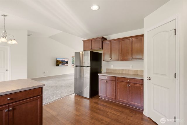 22217 Military Rd S, Seatac, WA 98198
