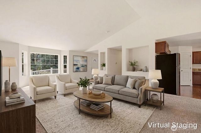 22217 Military Rd S, Seatac, WA 98198