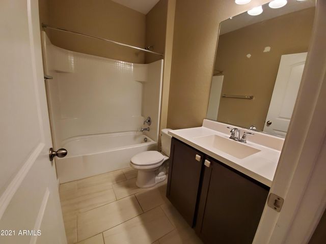 4068 W CRESCENT Road, San Tan Valley, AZ 85144