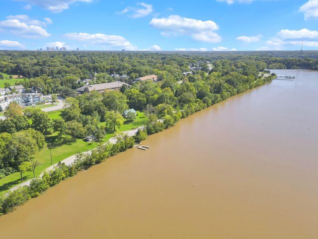 2669 Nottingham Road, Columbus, OH 43221
