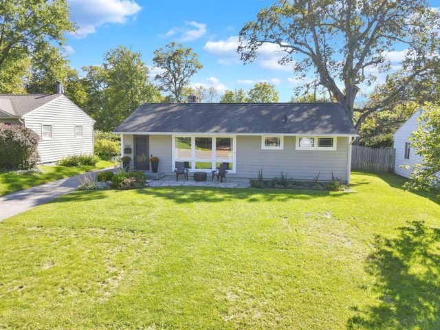 2669 Nottingham Road, Columbus, OH 43221