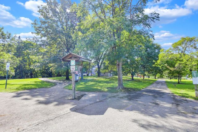 2669 Nottingham Road, Columbus, OH 43221
