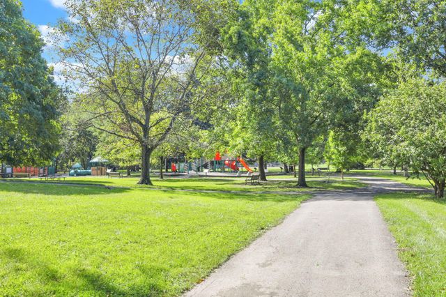 2669 Nottingham Road, Columbus, OH 43221