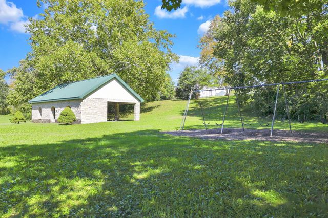 2669 Nottingham Road, Columbus, OH 43221