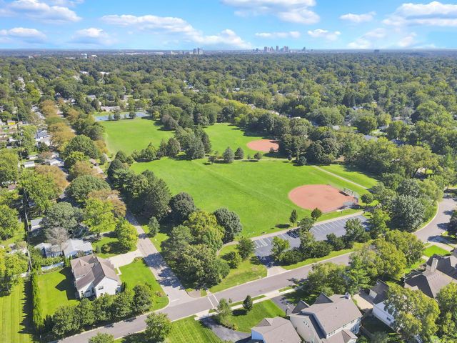 2669 Nottingham Road, Columbus, OH 43221