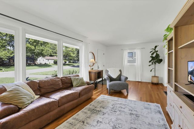 2669 Nottingham Road, Columbus, OH 43221