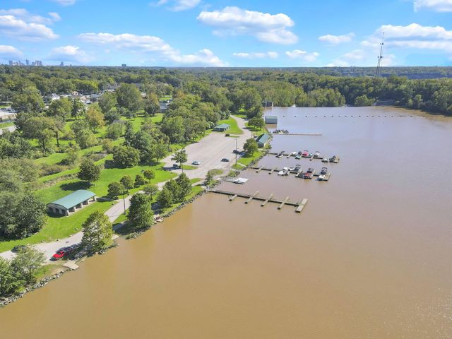 2669 Nottingham Road, Columbus, OH 43221