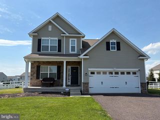 75 WINDOVER DR, Gilbertsville, PA 19525