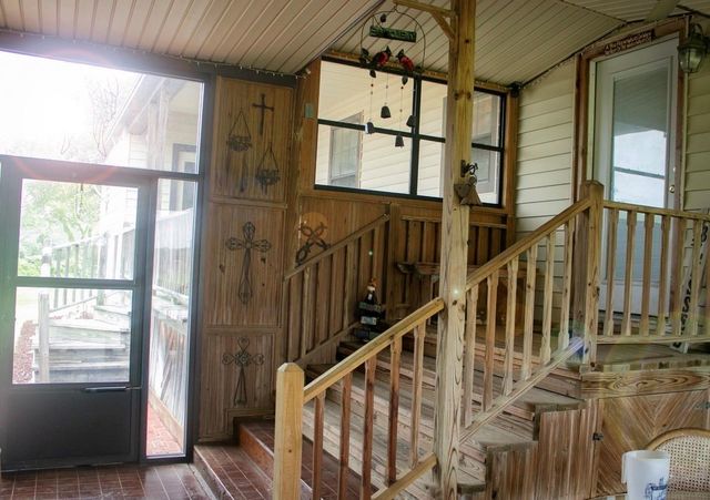 6007 Fm 3233, La Grange, TX 78945