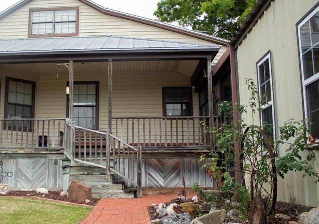 6007 Fm 3233, La Grange, TX 78945