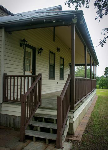 6007 Fm 3233, La Grange, TX 78945