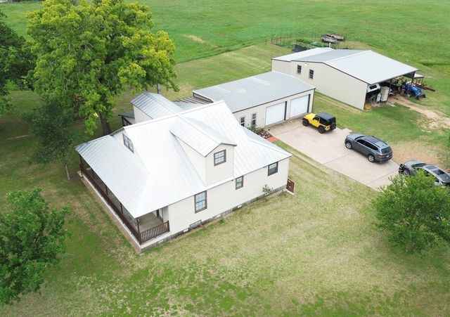 6007 Fm 3233, La Grange, TX 78945