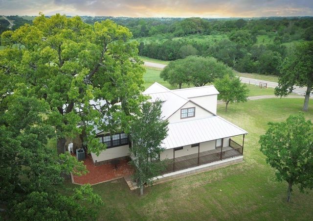 6007 Fm 3233, La Grange, TX 78945