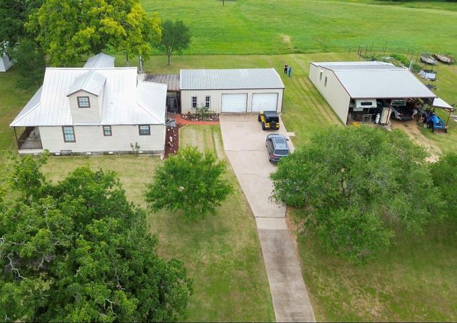 6007 Fm 3233, La Grange, TX 78945