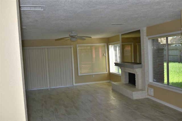 2930 Colony Drive, Sugar Land, TX 77479