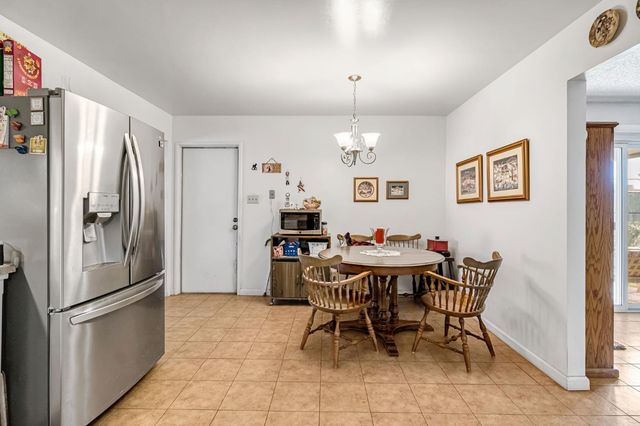 2515 W Lansing Way, Fresno, CA 93705