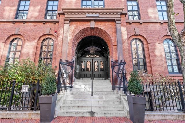 21 Father Francis Gilday 309, Boston, MA 02118