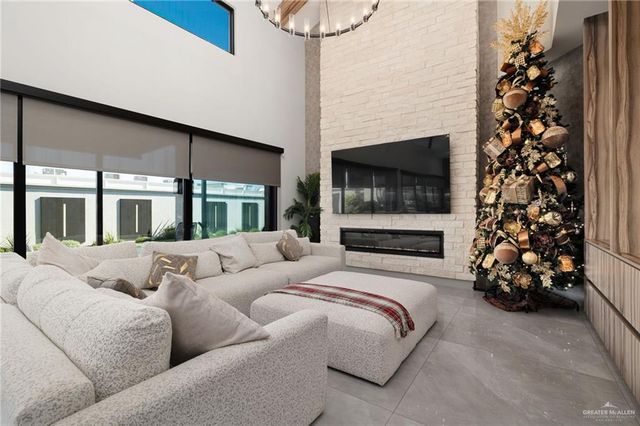 1700 S Ongar Lane, Edinburg, TX 78539