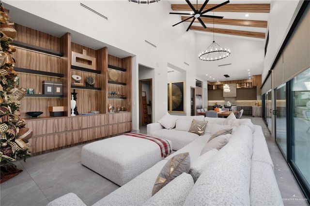 1700 S Ongar Lane, Edinburg, TX 78539