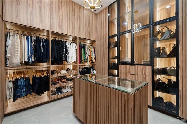 1700 S Ongar Lane, Edinburg, TX 78539