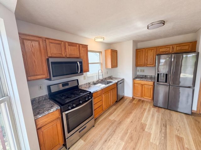3600 Bluff Gap Drive, Grove City, OH 43123