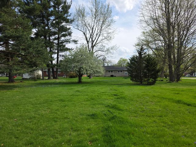 824 High Street, Hobart, IN 46342