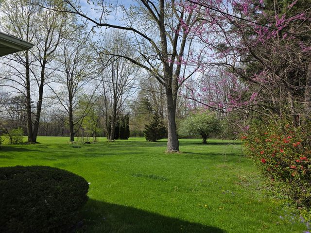 824 High Street, Hobart, IN 46342